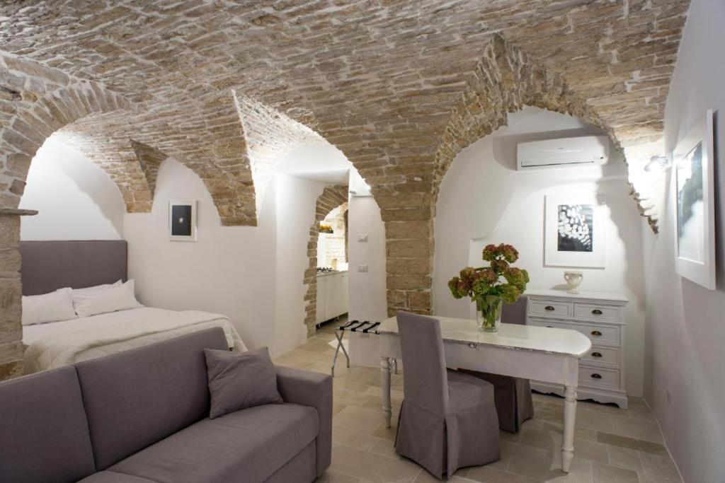 Le Suites Al Torrione Руво-ди-Пулья Экстерьер фото